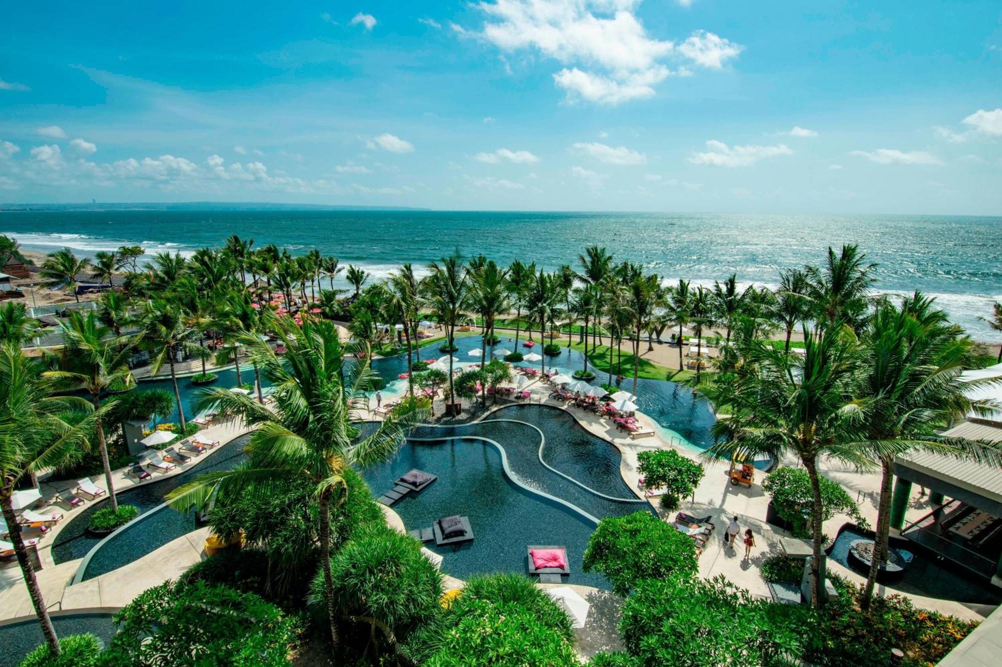 فندق دابليو بالي - سمينياك المظهر الخارجي الصورة The resort's main pool